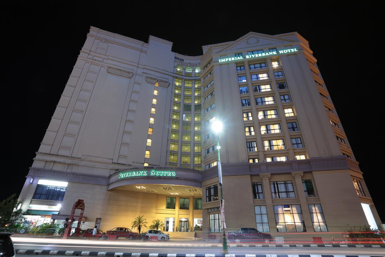 Imperial Riverbank Hotel Kuching Exterior photo