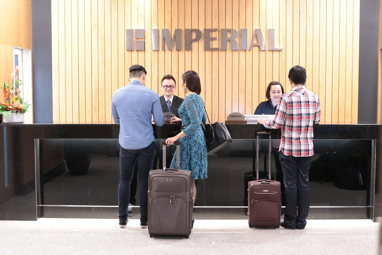 Imperial Riverbank Hotel Kuching Exterior photo